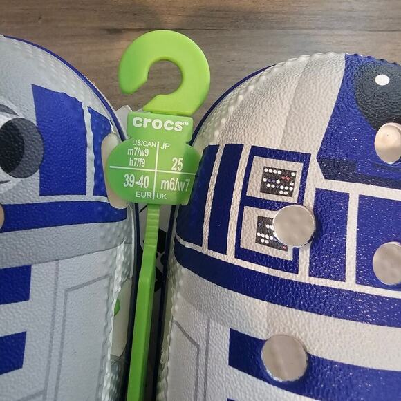 Star Wars R2-D2 Crocs Classic Clog W Sz 9 M7 White Droid SciFi Action Lucus Film